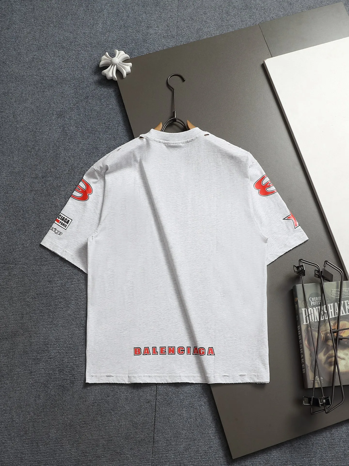BALENCIAGA 2026 Logo Logo ， Retro Same Style T 320 Versatile : Black Gray Size：XS S M L